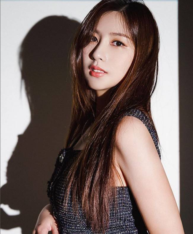 女神鉴赏第8期:唯爱足球的女团甜心吴夏荣