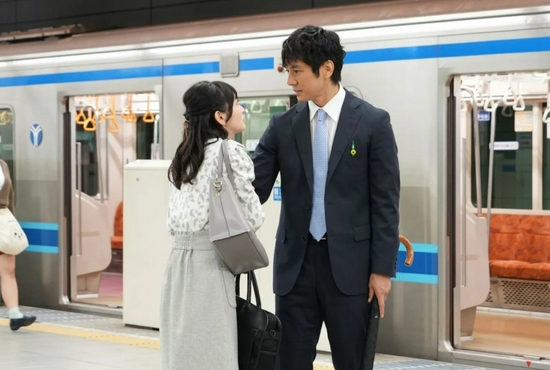 西岛秀俊主演《真犯人》开播 充满谜题伏线引热议