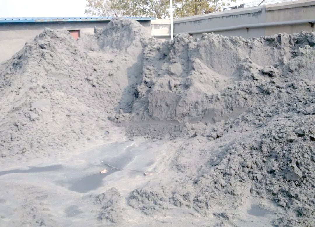 混凝土中添加粉煤灰的作用与影响:全面解析其利与弊