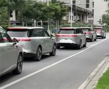 小鹏Robotaxi车队路测曝光 相关负责人回应：已路测数月