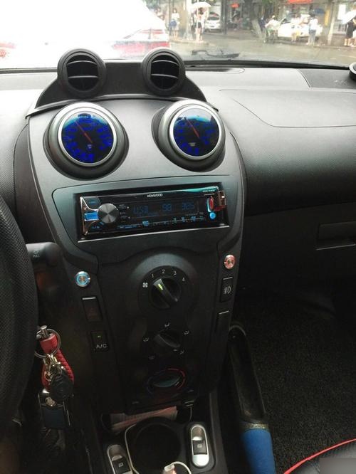 f0中控盒在什么位置,比亚迪f0中控盒在哪里?