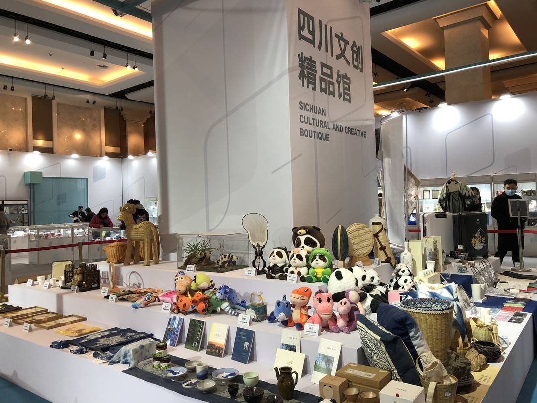 敦煌九色鹿,故宫夜宴图 3000多件文创亮相首届四川省文创大会