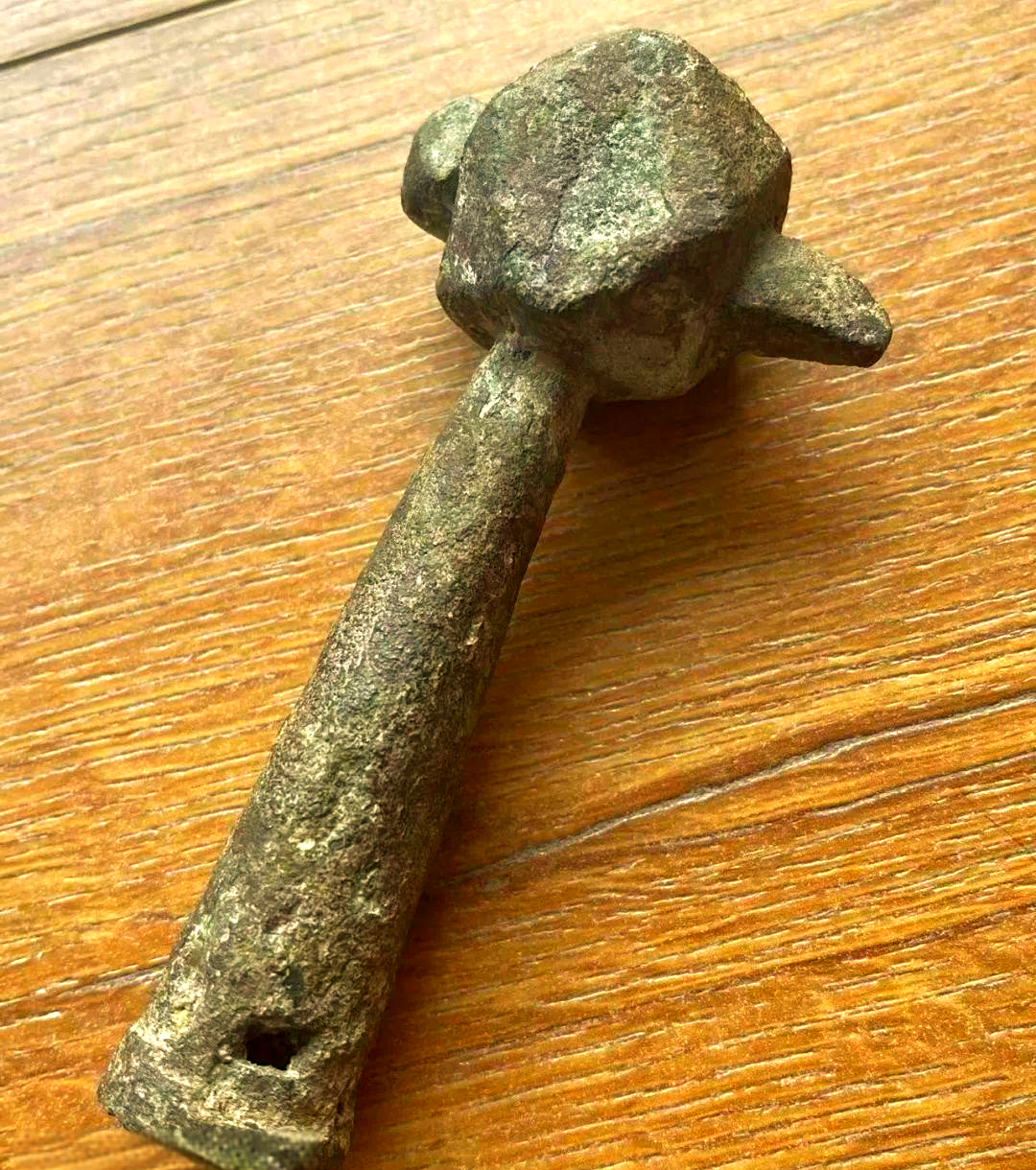 探秘古代锤的多样形式与功能