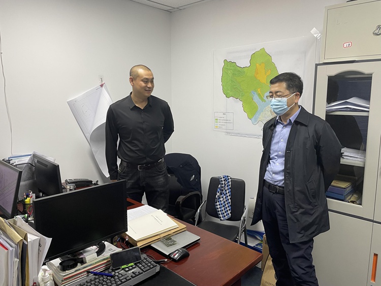 市自然资源局王永亮局长赴回民区自然资源分局调研指导工作