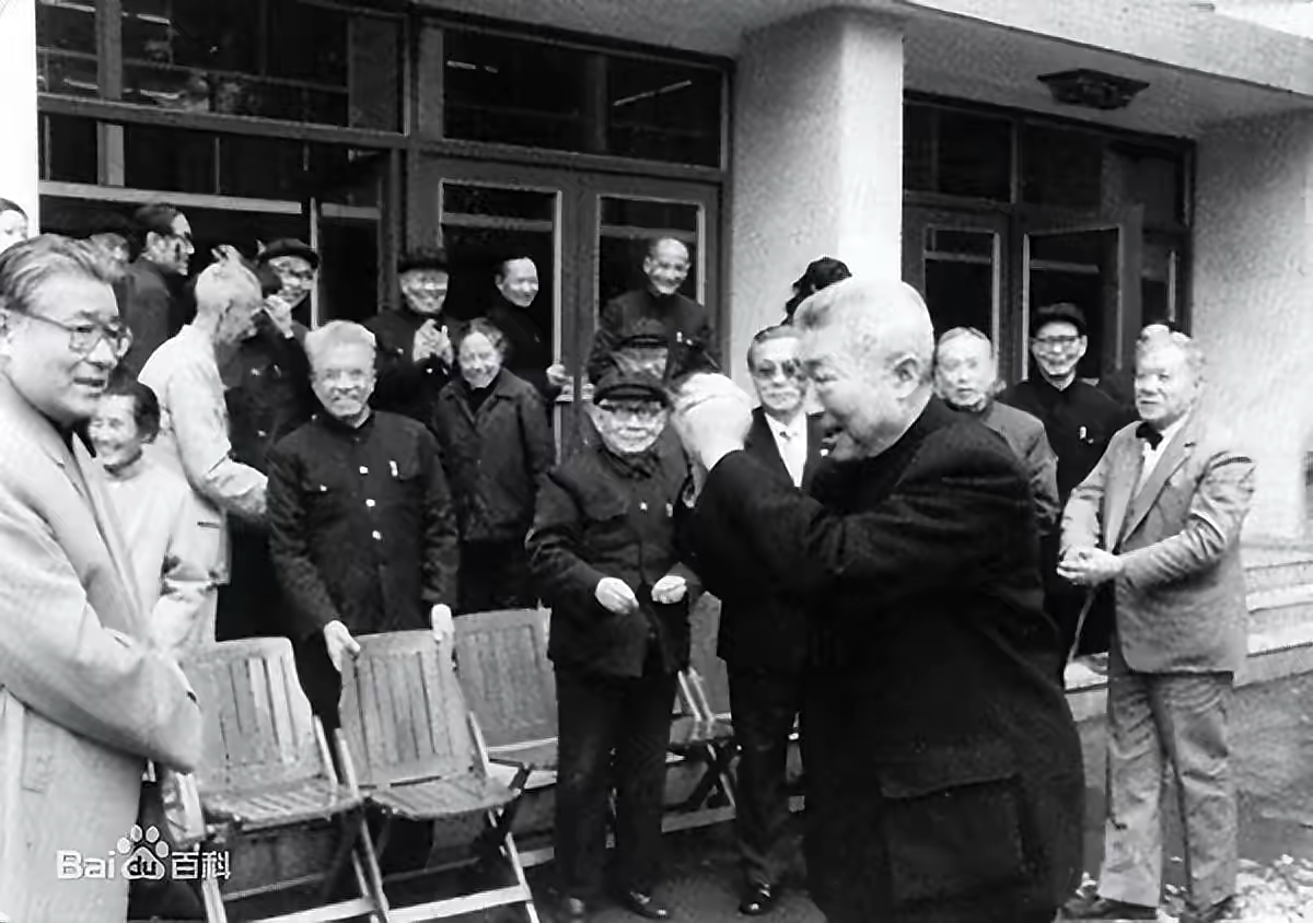 陈国栋:原上海市委书记,1985年查办一起大案,临终前捐出20万