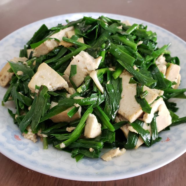 韭菜炒豆腐