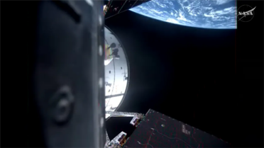 绕月飞行中厕所罢工：NASA宇航员遭遇尿液收集系统失灵