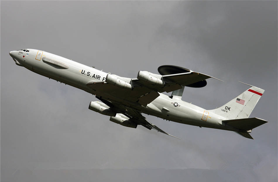 e3预警机雷达屏幕曝光,美飞行员承认遭俄干扰:指挥乌军击落苏34