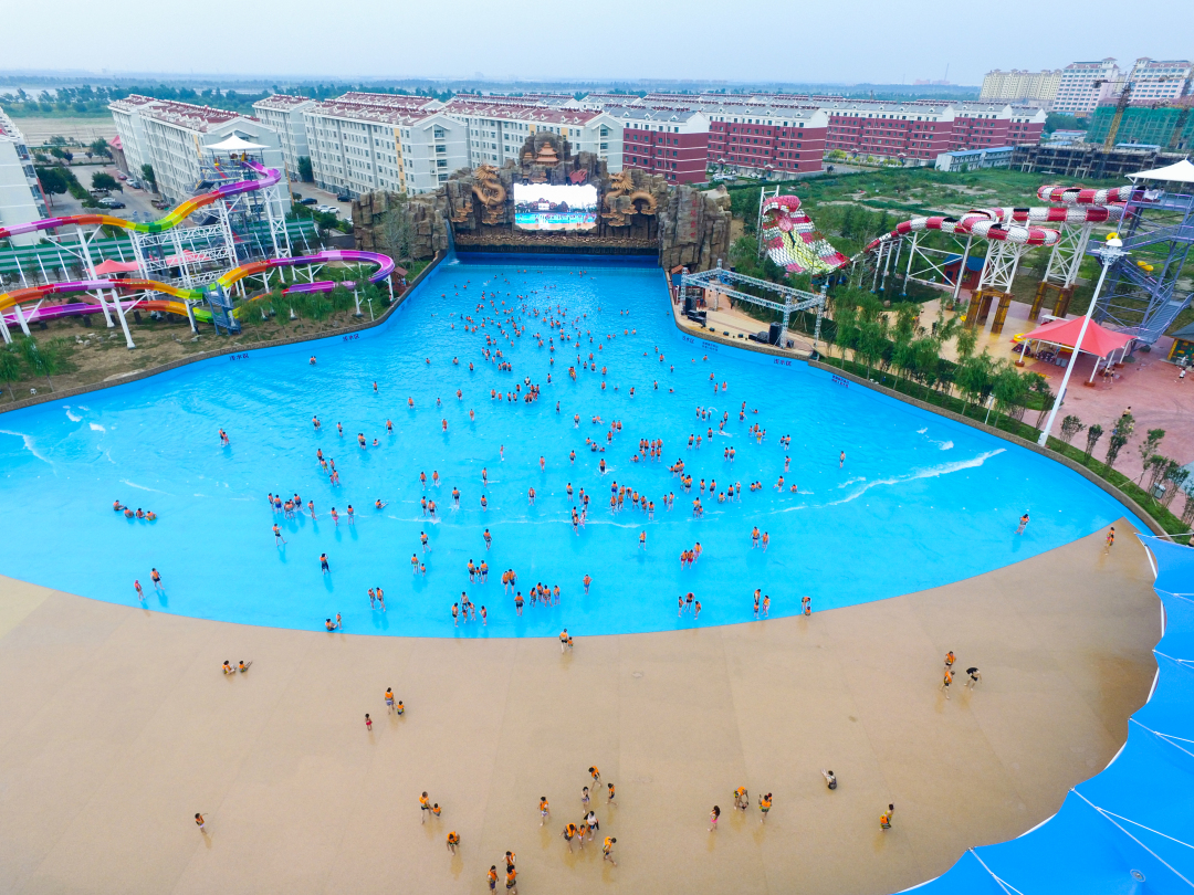 潍坊弘润水世界苗族主题乐园开放