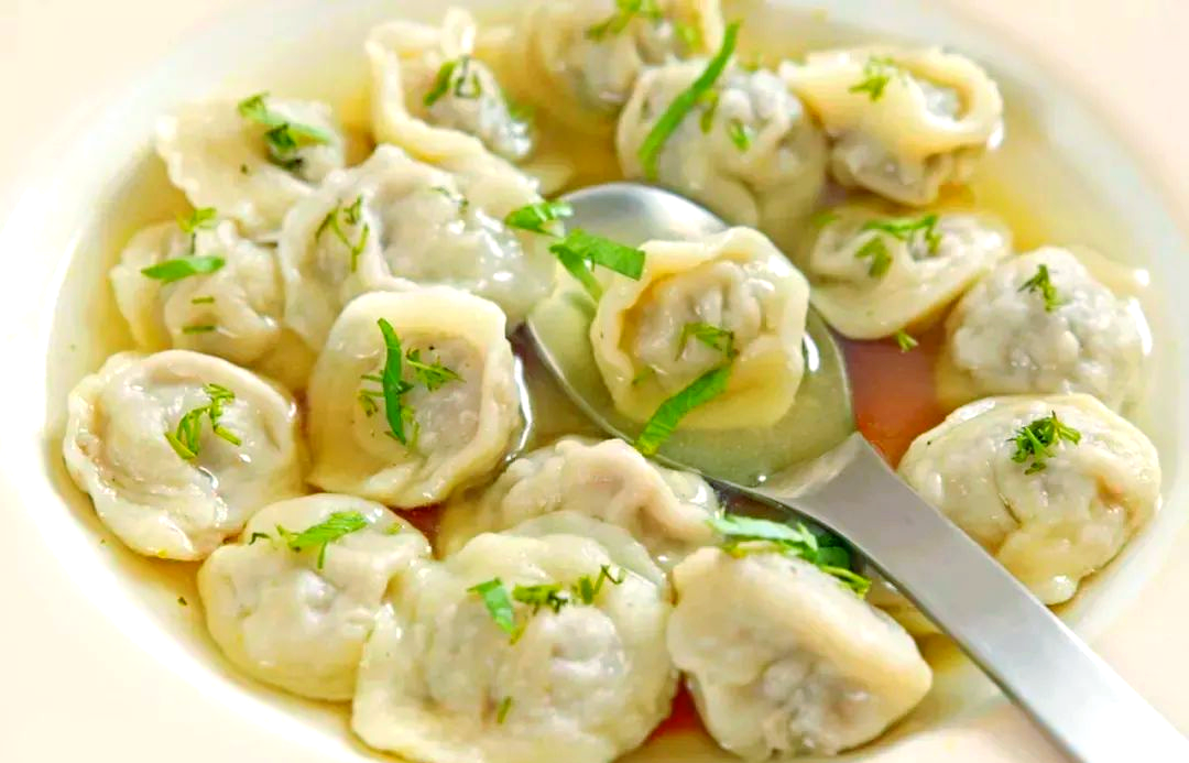 馄饨与饺子:探索南北美食的差异与渊源