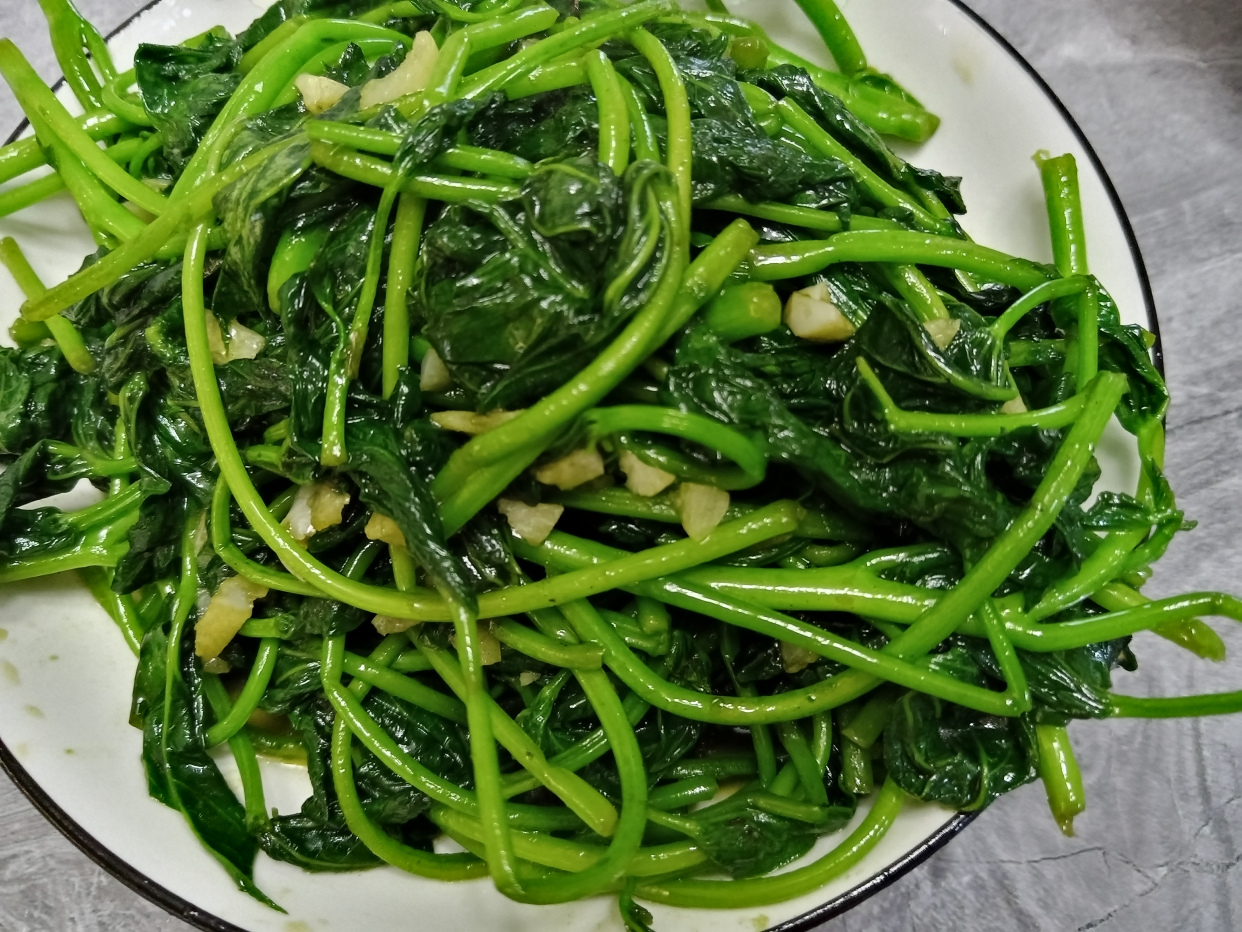 懒人快手菜清炒苕尖,几步就学会,就算你是厨房小白都觉得简单