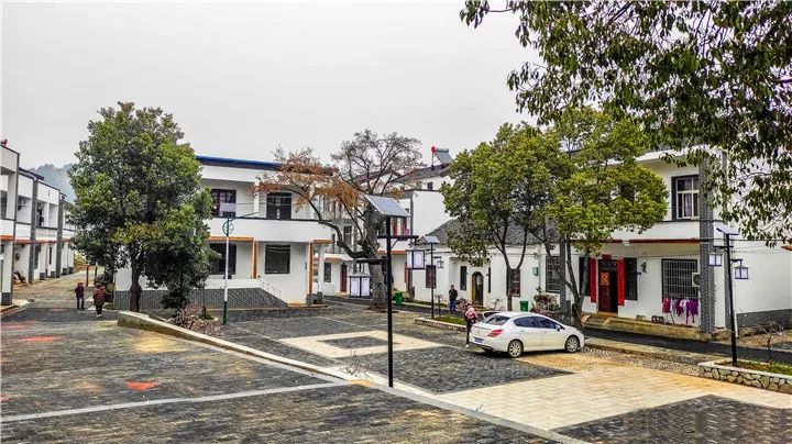 美丽乡村入画来木兰山铁石墩村