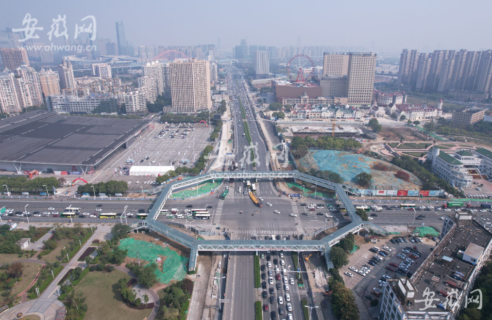 合肥明珠广场天桥图片