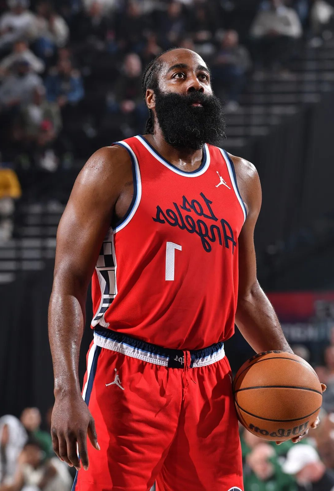 兰博竞技-哈登连续十五场比赛得分超过突破纪录，利物浦挑战极限！的简单介绍