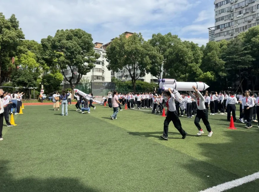 科技,公益,传统文化等成为关键词