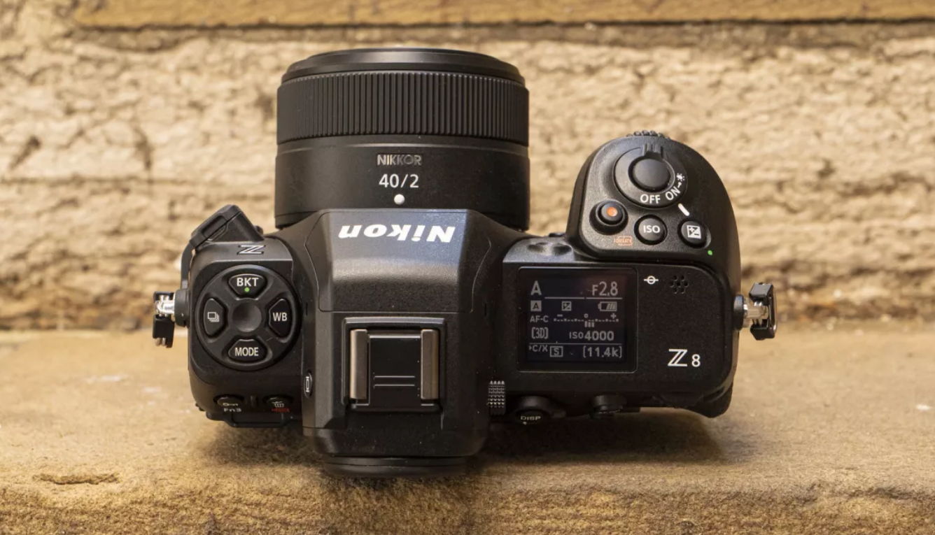 尼康z8:与尼康z9相同的尖端堆叠传感器,体积更小,视频性能出色