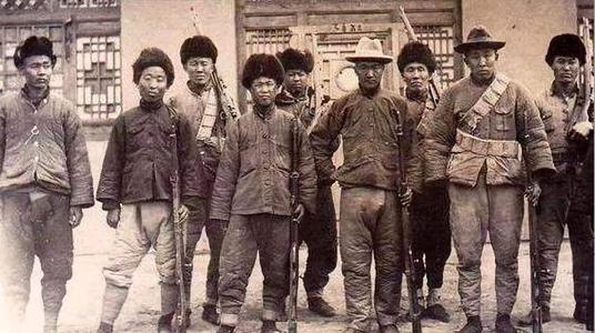 儿子上山劝降,恶匪姚大榜:逆子!虎毒不食子,今天我就吃了你