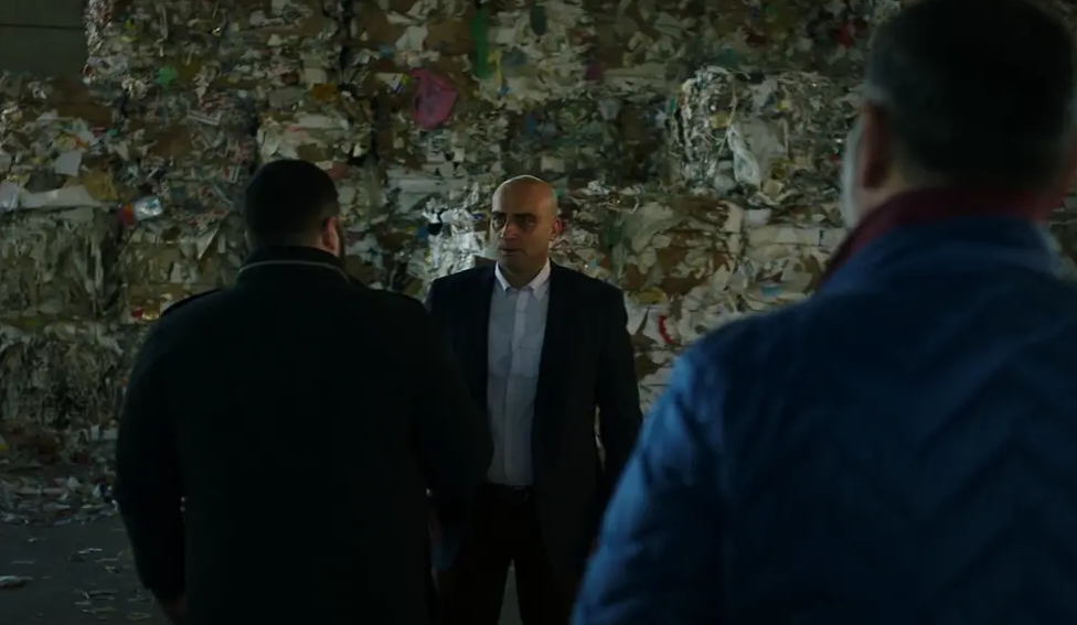 格莫拉第五季第七集:杰尼断货危机,卢恰娜背叛,西罗门徒恩佐陨落