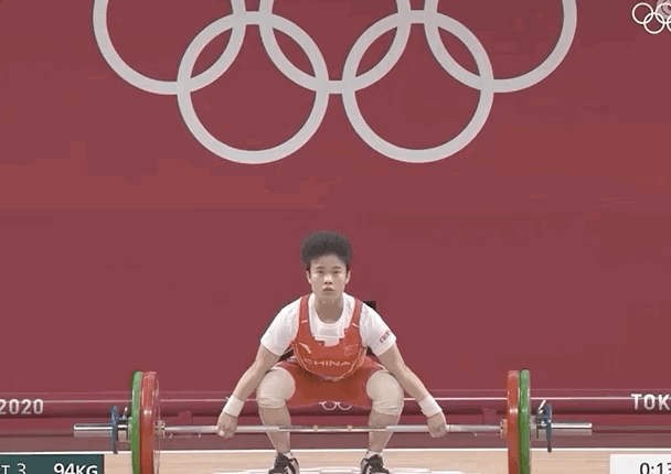 今天,中国选手侯志慧获得东京奥运会女子举重49公斤级冠军,为中国队拿