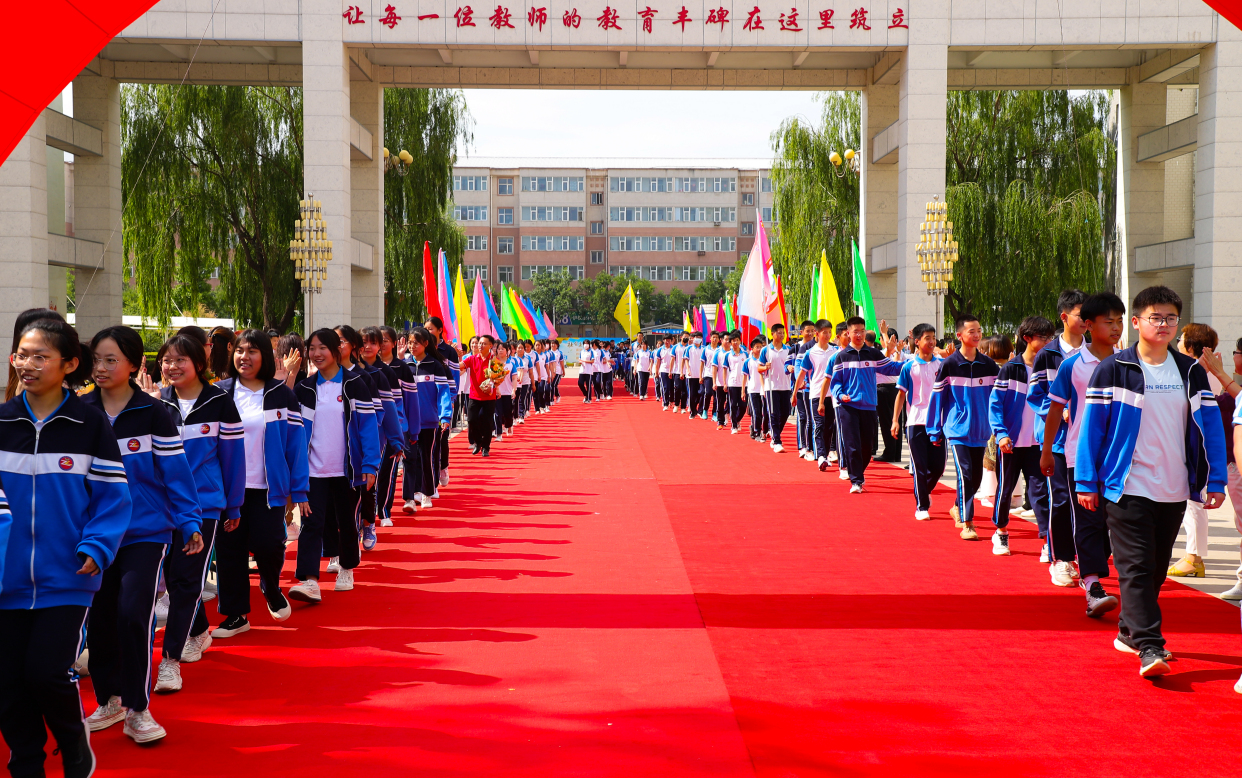 涿鹿县初级中学举行2022届毕业典礼