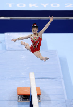 第32金!管晨辰夺得女子平衡木金牌,唐茜靖摘银