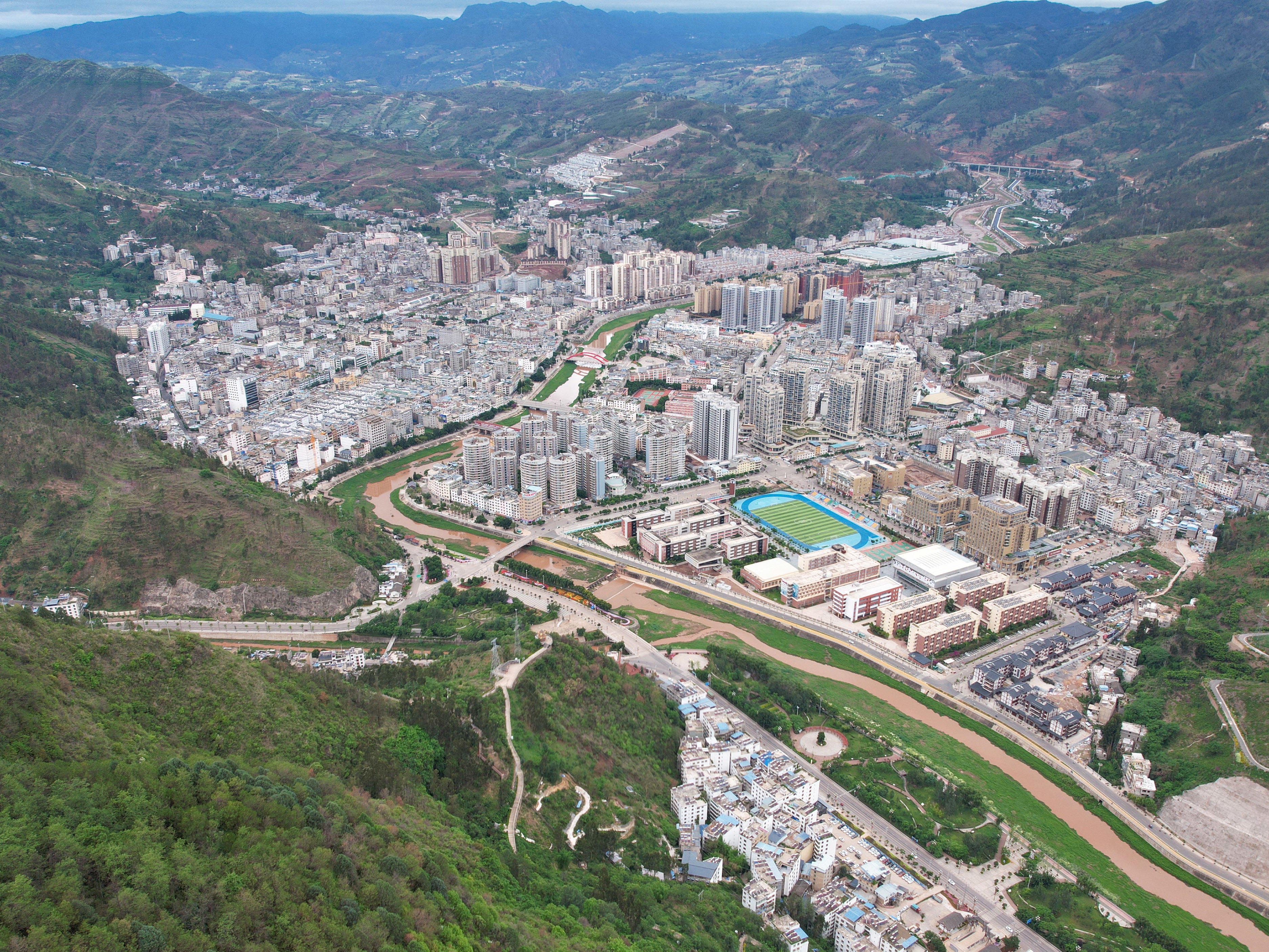 四川会东县:全面推进三大强县战略,奋力建设具有会东特色的现代化经济