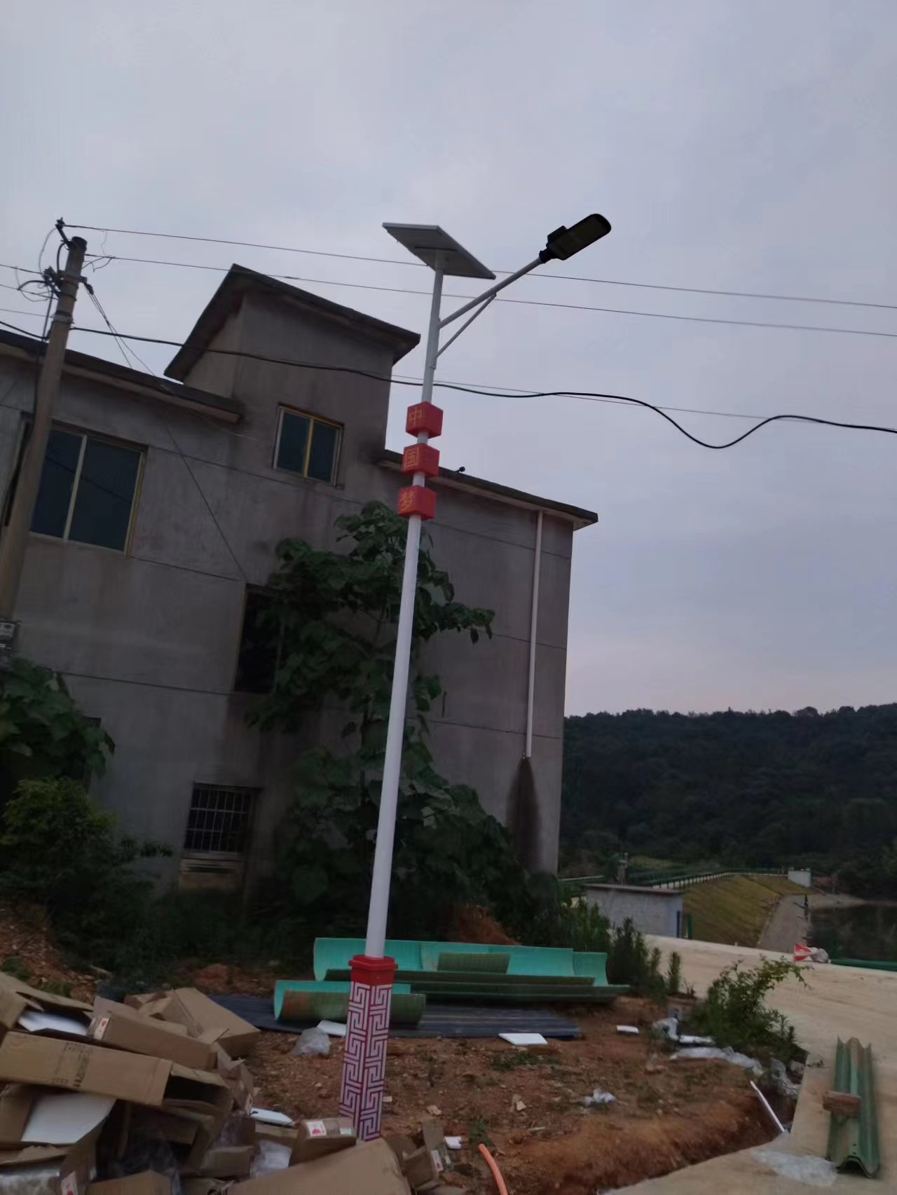 江西民族风太阳能路灯工程案例