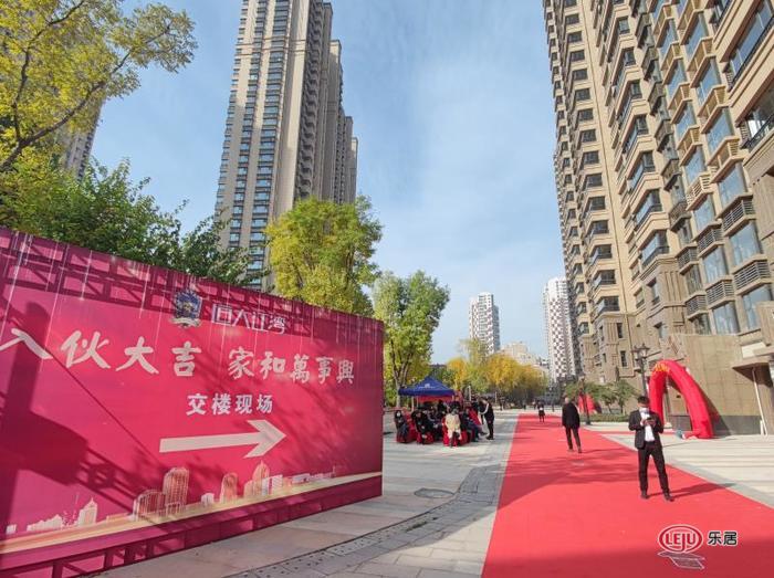 恒大江湾项目交房现场