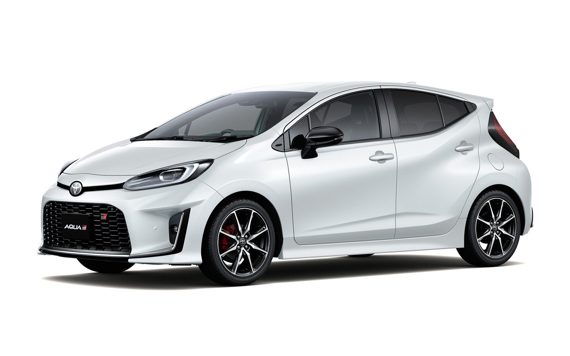 新增gr sport车型 2023款丰田aqua日本上市