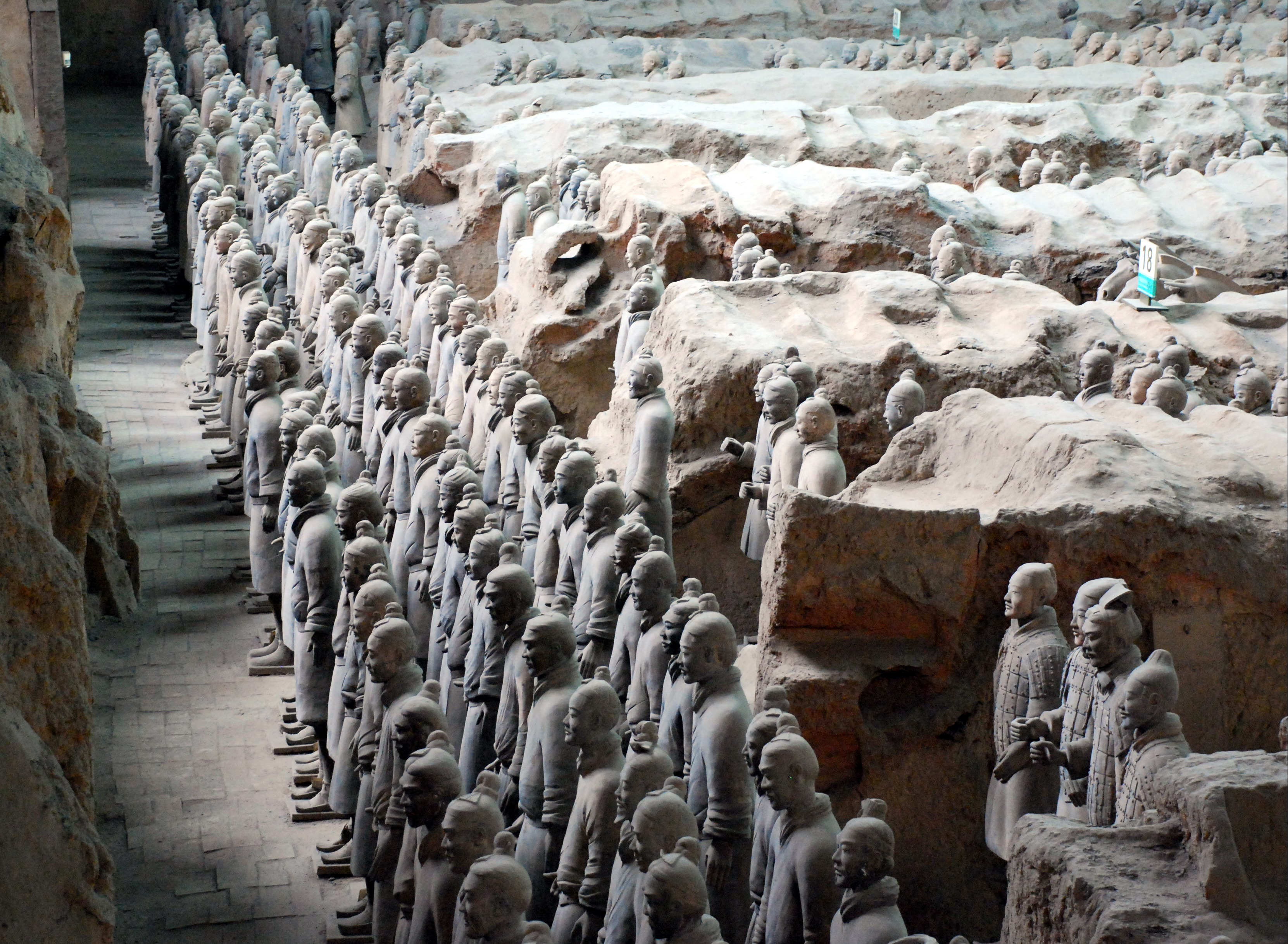 陕西旅游景点介绍:兵马俑,华山,大雁塔等文化遗产和自然景观