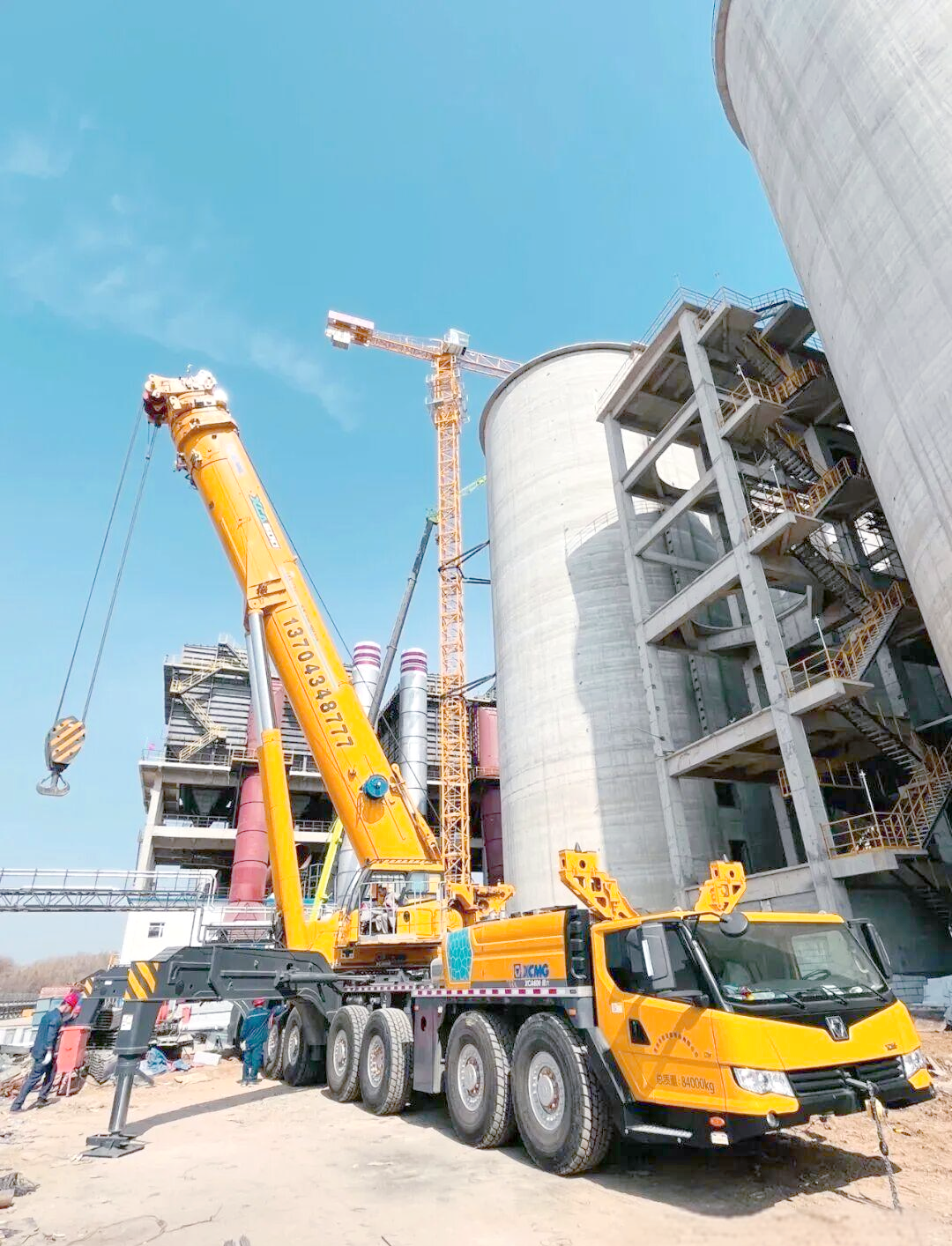 徐工600吨吊车:大型项目中的极限挑战与精彩表现
