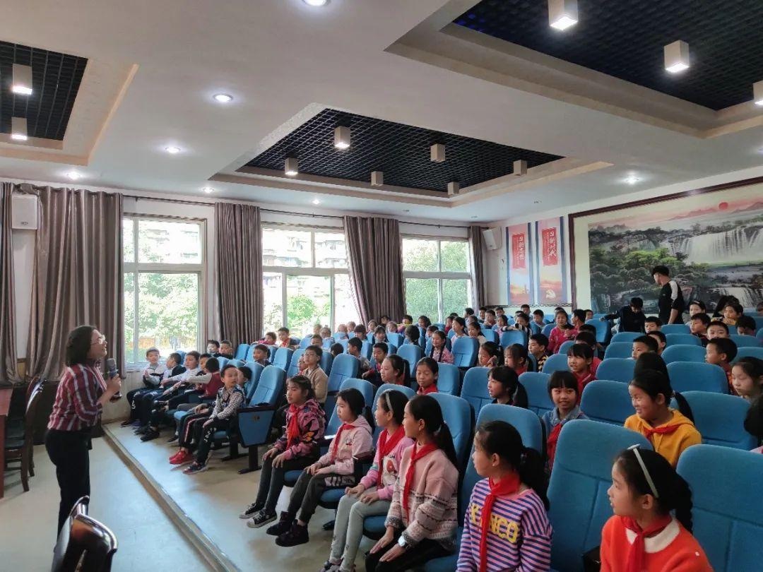 大渡口区大堰小学"应对有理,伴我成长"主题心理讲座成功举办