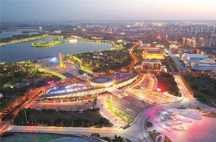 唐山:生态南湖 流光溢彩