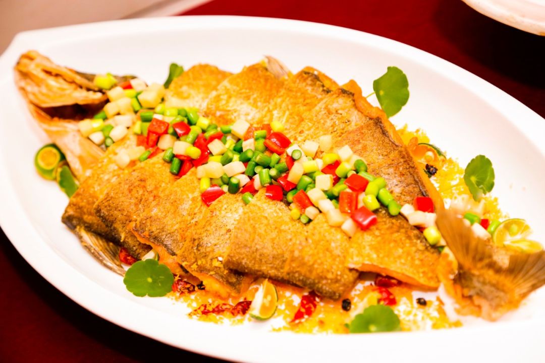 祝贺!丹江口香煎翘嘴鲌入围楚菜名单!