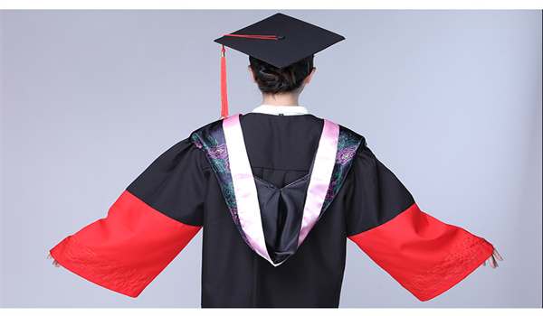 红黑学士服是什么学位