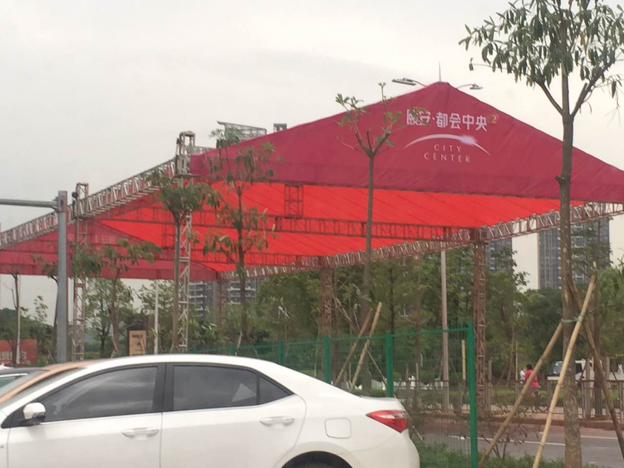 户外活动truss架帐篷与铝合金欧式篷房哪一种好