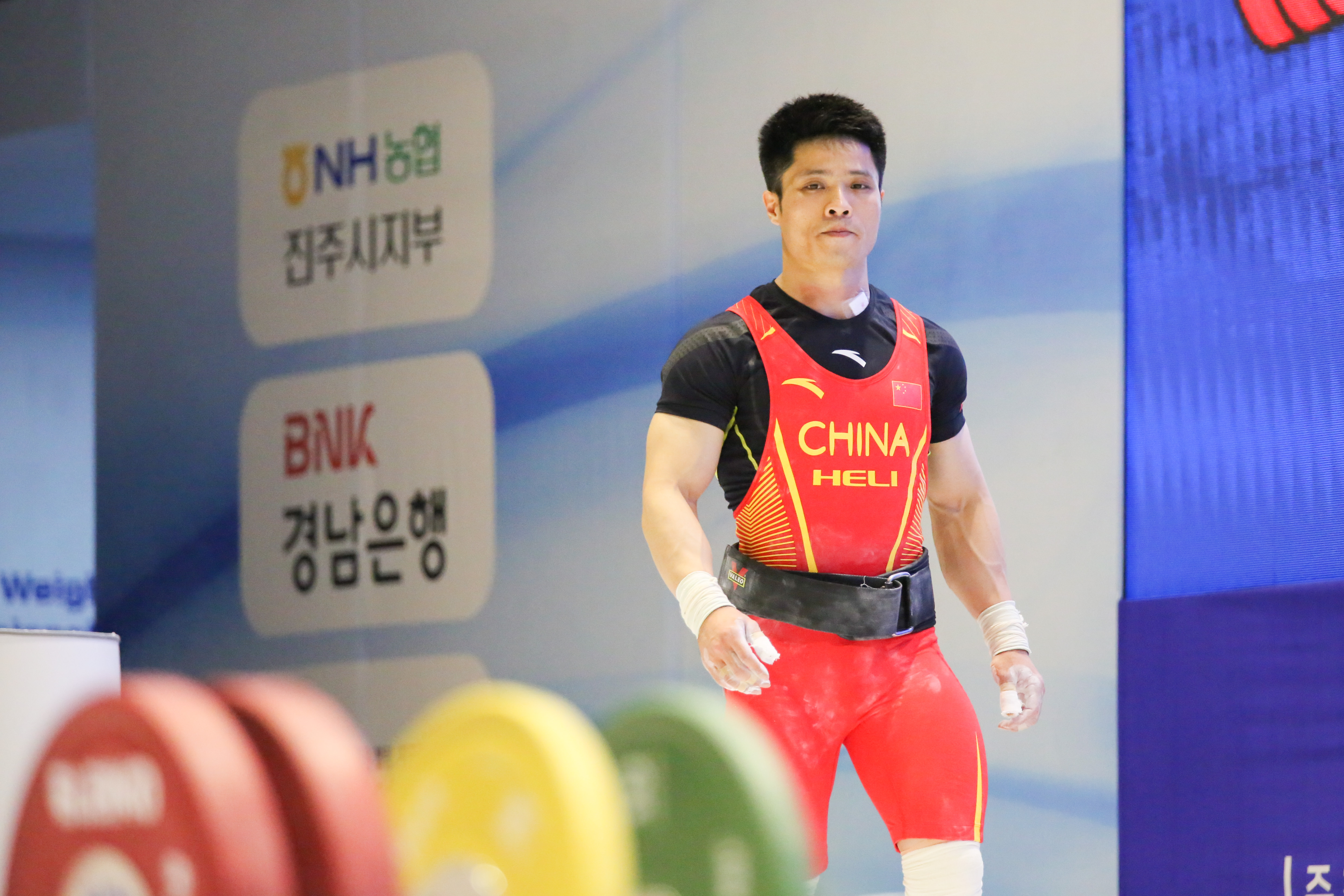 举重——亚锦赛:男子61公斤级赛况