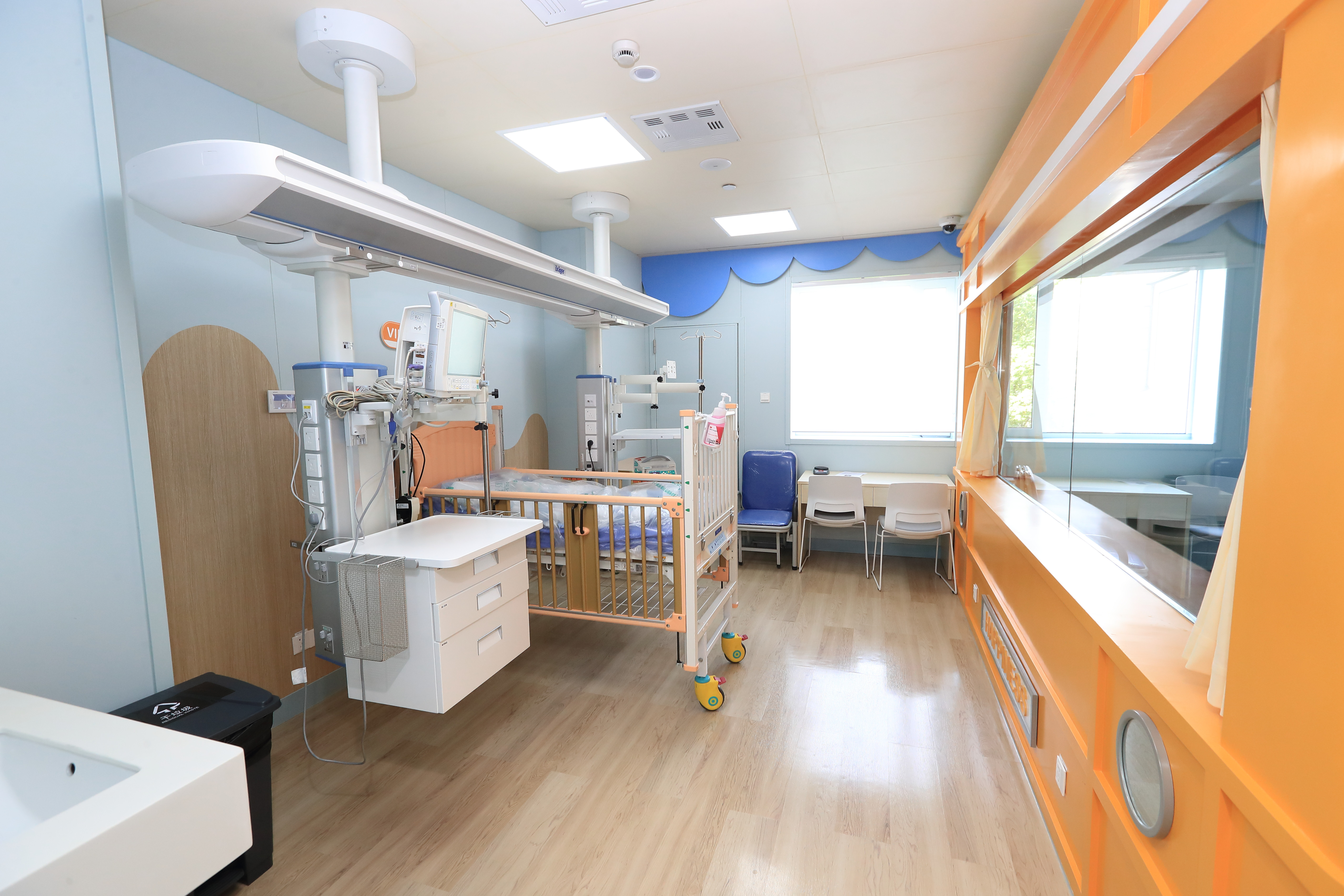 上海儿童医学中心探索开设"亲子病房":上百患儿已"闯关"