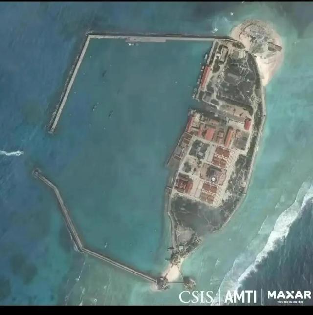 越南侵占尹庆群礁东中西三个岛礁