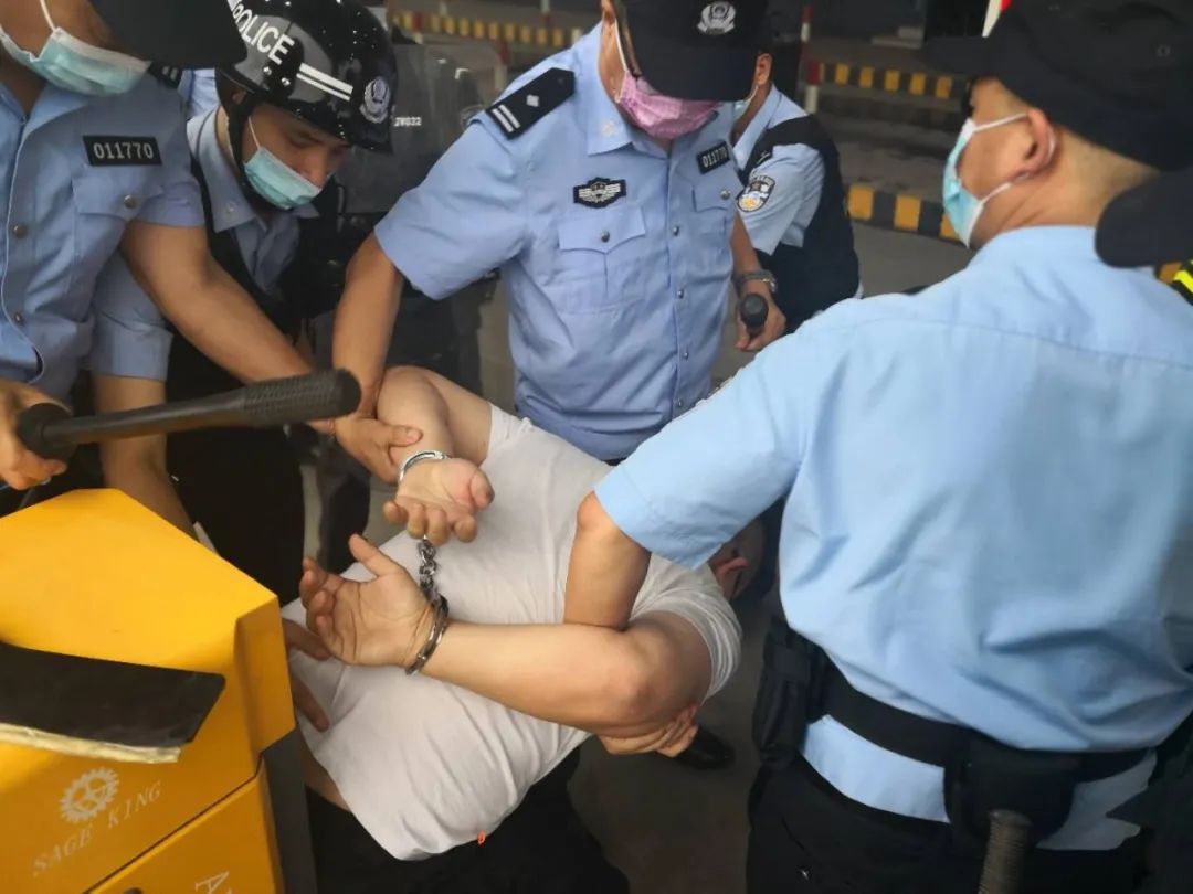 有人暴力"袭警"?看井陉公安如何有序高效处置!