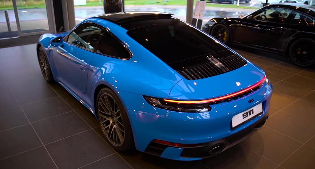 全新保时捷992 carrera s——天蓝超跑