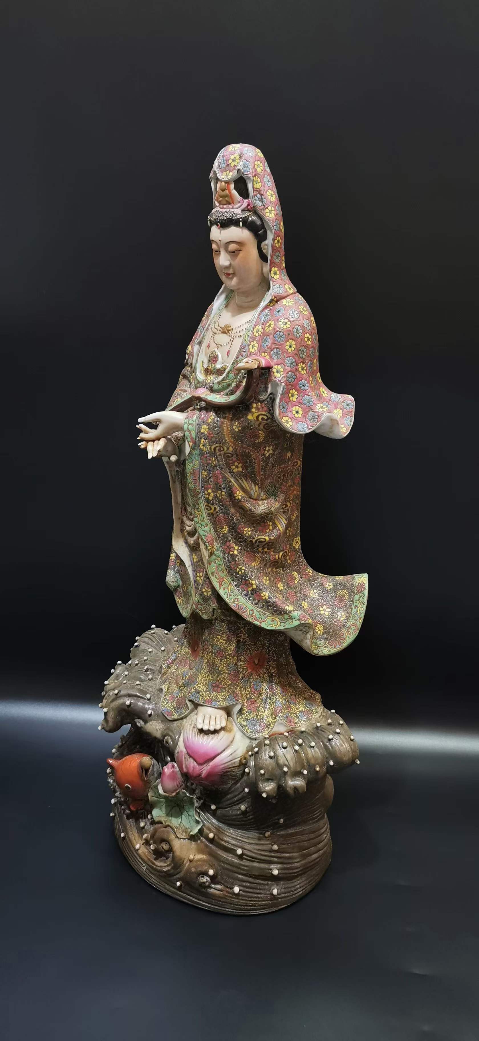 曾龙升,粉彩如意观音人像雕塑瓷「旧藏」高88cm