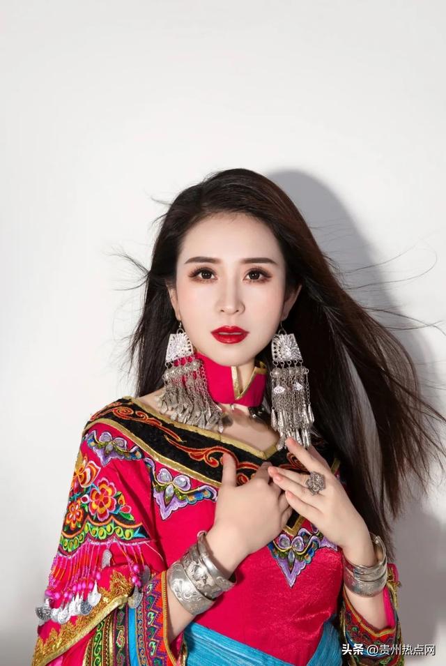 青年歌手孔祥莎《情满贵州》,唱响天下贵州人!