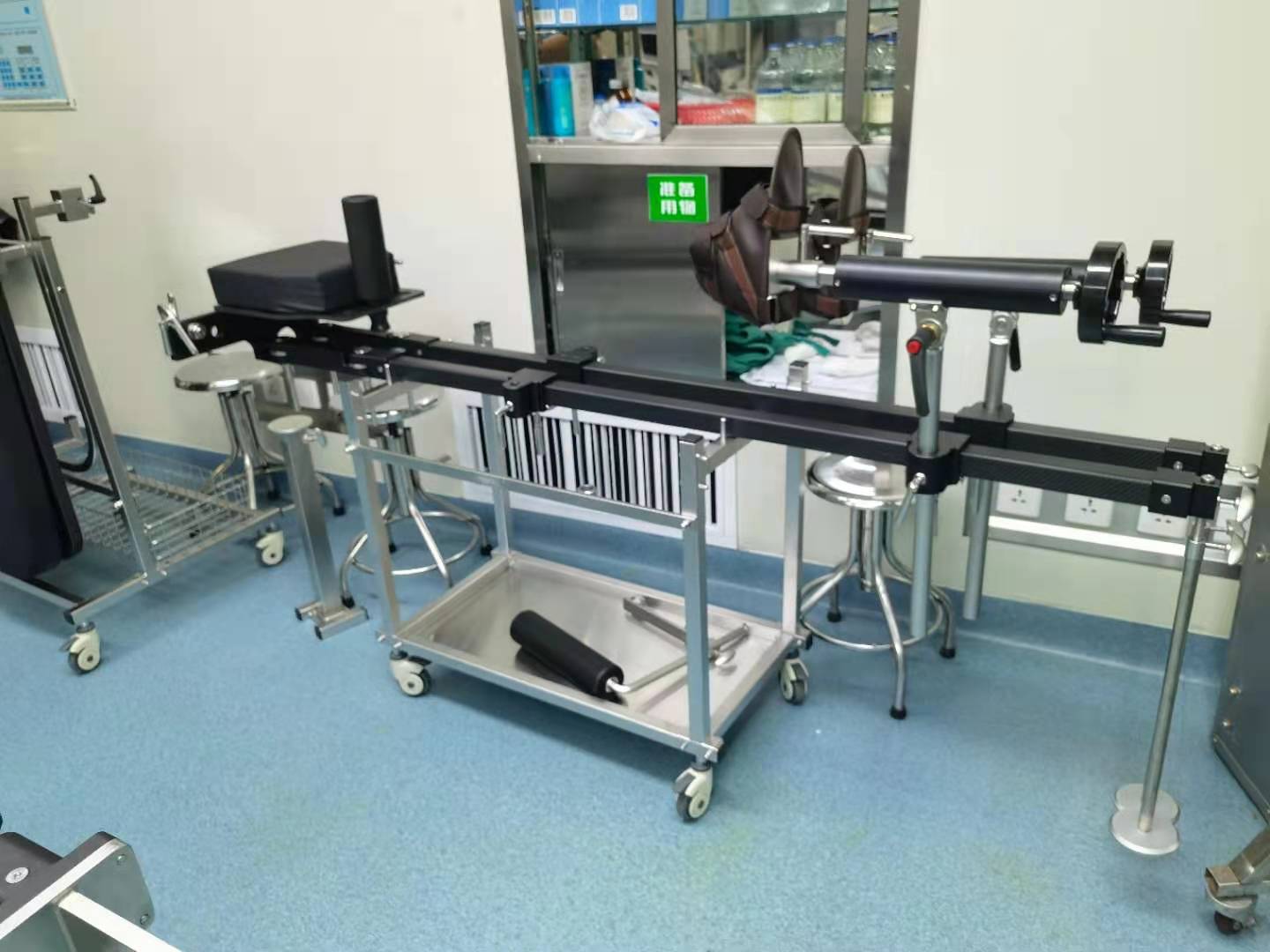 骨科手术牵引床 骨科床