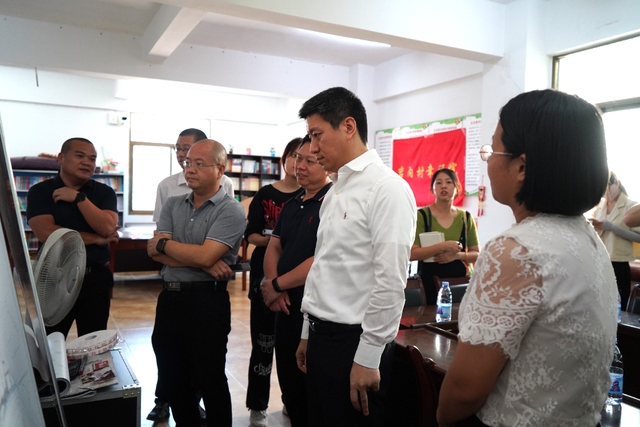 提增质效!集美区区长一线推进城中村提升改造工作