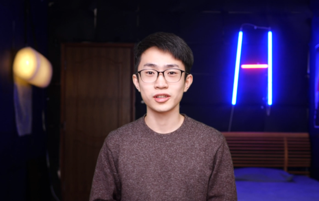 "何同学"到底值多少钱?