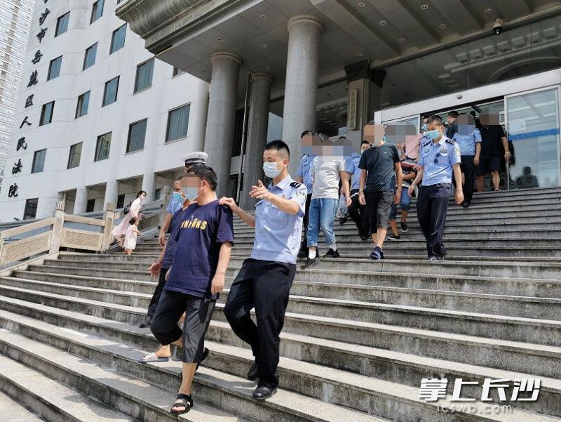 严惩酒驾!11名危险驾驶犯罪人员被收押