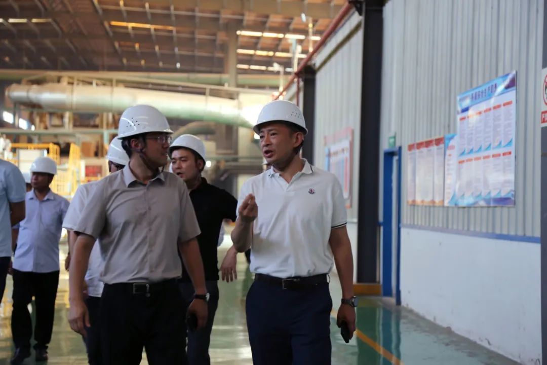 恒丰银行武汉分行党委书记,行长刘鑫一行莅临康欣新材考察调研