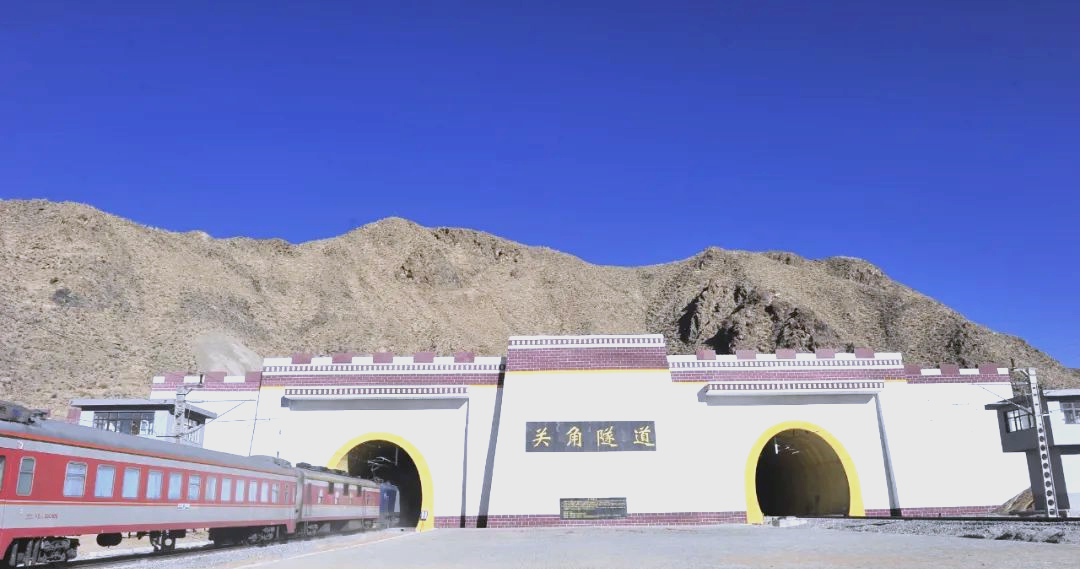 中国中铁引领全球隧道工程创新,成贵高铁玉京山隧道荣获国际大奖