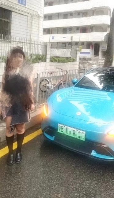 客户试驾小米SU7出事故赔偿5000元 博主科普：不用全赔